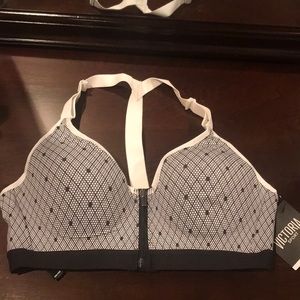 Brand new Victoria secret padded sports bra